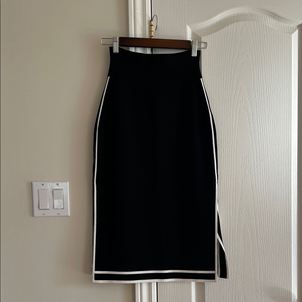 Brand new Kendall and Kylie Black and White Women's Skirt